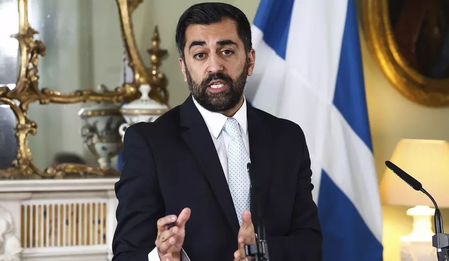 Scotlands first minister Humza Yousaf resigns