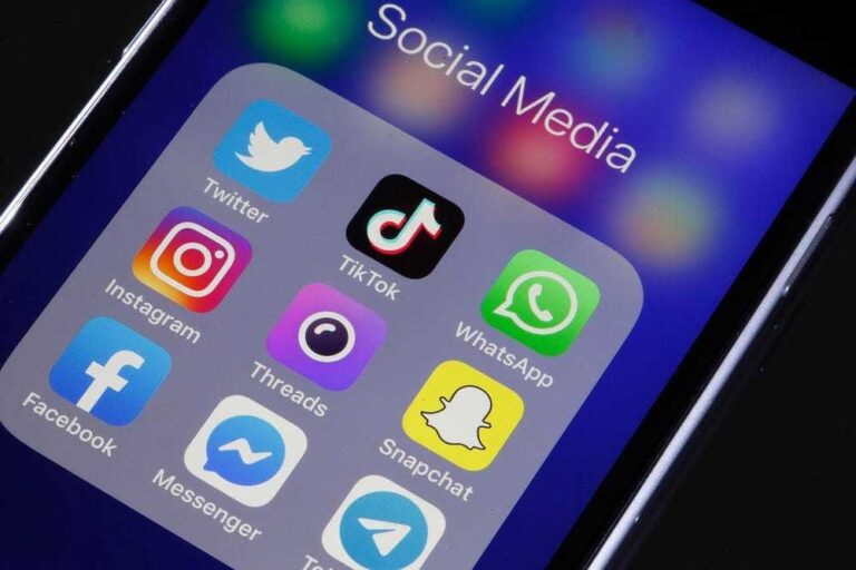 Pakistans Bold 20 Billion Rupee Plan to Tame Social Media